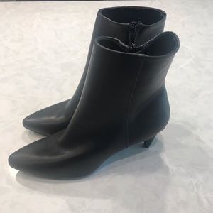 Christian Siriano Black Pointed Toe Boots Size 8
